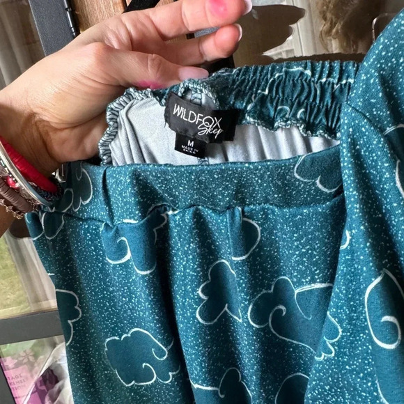 WILDFOX Pajamas Set Up In The Air Short Sleeve pants button fown shirt clouds - Picture 6 of 7